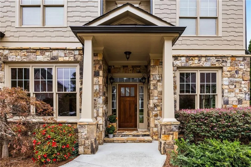 105 Windsor Cove, Atlanta, Georgia 30328, 4 Bedrooms Bedrooms, ,4 BathroomsBathrooms,Residential,Sold,105 Windsor Cove,7478615
