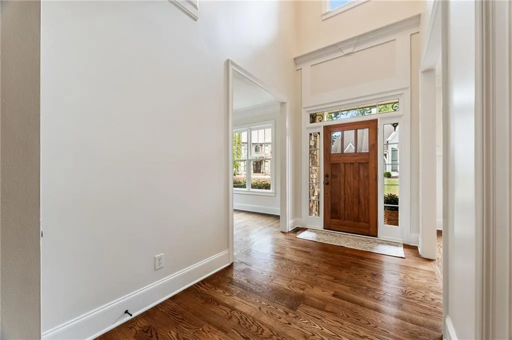 105 Windsor Cove, Atlanta, Georgia 30328, 4 Bedrooms Bedrooms, ,4 BathroomsBathrooms,Residential,Sold,105 Windsor Cove,7478615