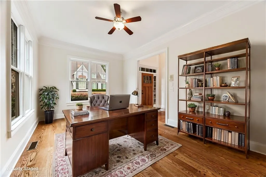 105 Windsor Cove, Atlanta, Georgia 30328, 4 Bedrooms Bedrooms, ,4 BathroomsBathrooms,Residential,Sold,105 Windsor Cove,7478615