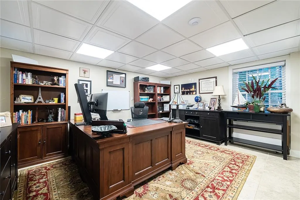 423 Tara Trail, Sandy Springs, Georgia 30327, 5 Bedrooms Bedrooms, ,4 BathroomsBathrooms,Residential,Sold,423 Tara Trail,6791784