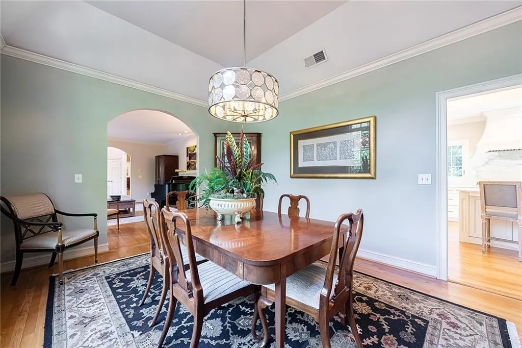 423 Tara Trail, Sandy Springs, Georgia 30327, 5 Bedrooms Bedrooms, ,4 BathroomsBathrooms,Residential,Sold,423 Tara Trail,6791784