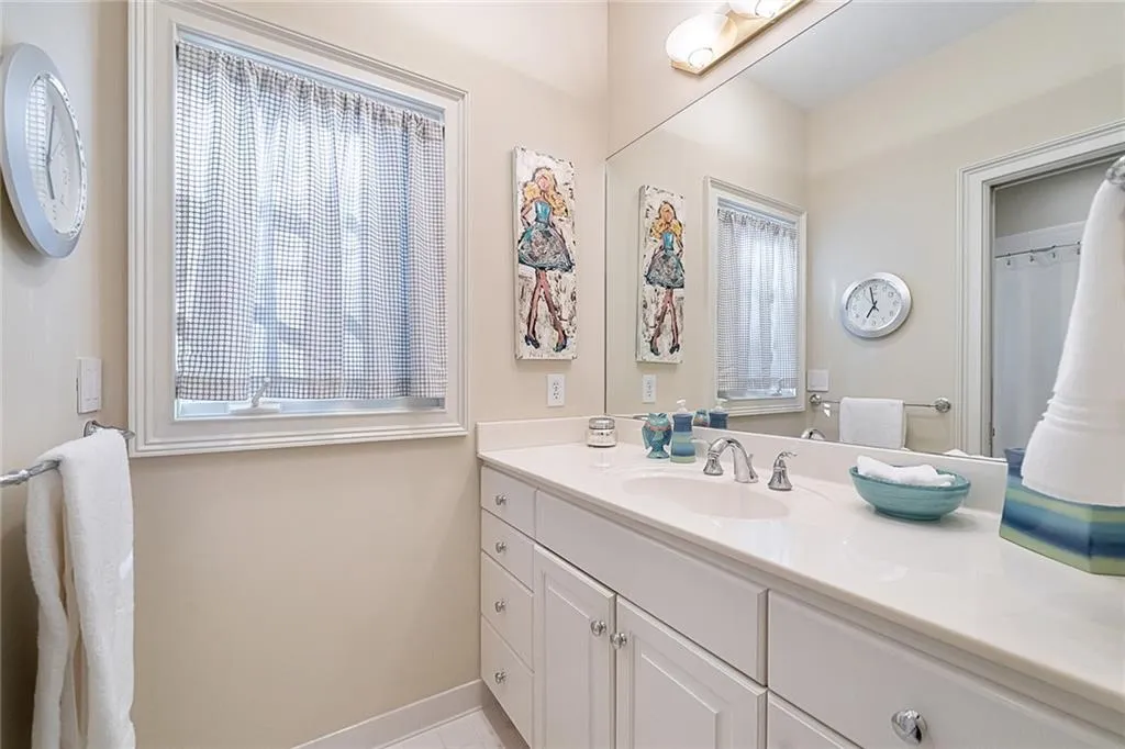 423 Tara Trail, Sandy Springs, Georgia 30327, 5 Bedrooms Bedrooms, ,4 BathroomsBathrooms,Residential,Sold,423 Tara Trail,6791784