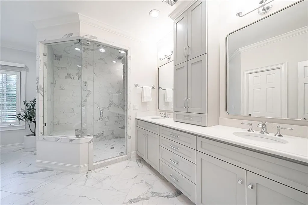 423 Tara Trail, Sandy Springs, Georgia 30327, 5 Bedrooms Bedrooms, ,4 BathroomsBathrooms,Residential,Sold,423 Tara Trail,6791784