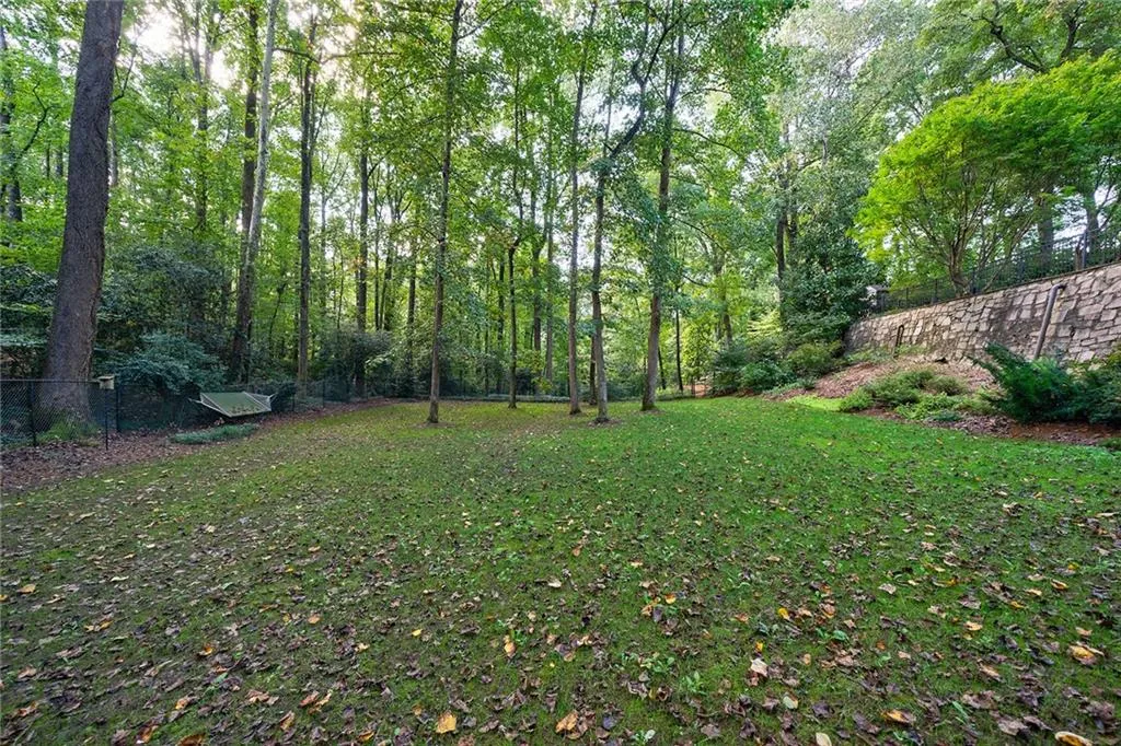 423 Tara Trail, Sandy Springs, Georgia 30327, 5 Bedrooms Bedrooms, ,4 BathroomsBathrooms,Residential,Sold,423 Tara Trail,6791784