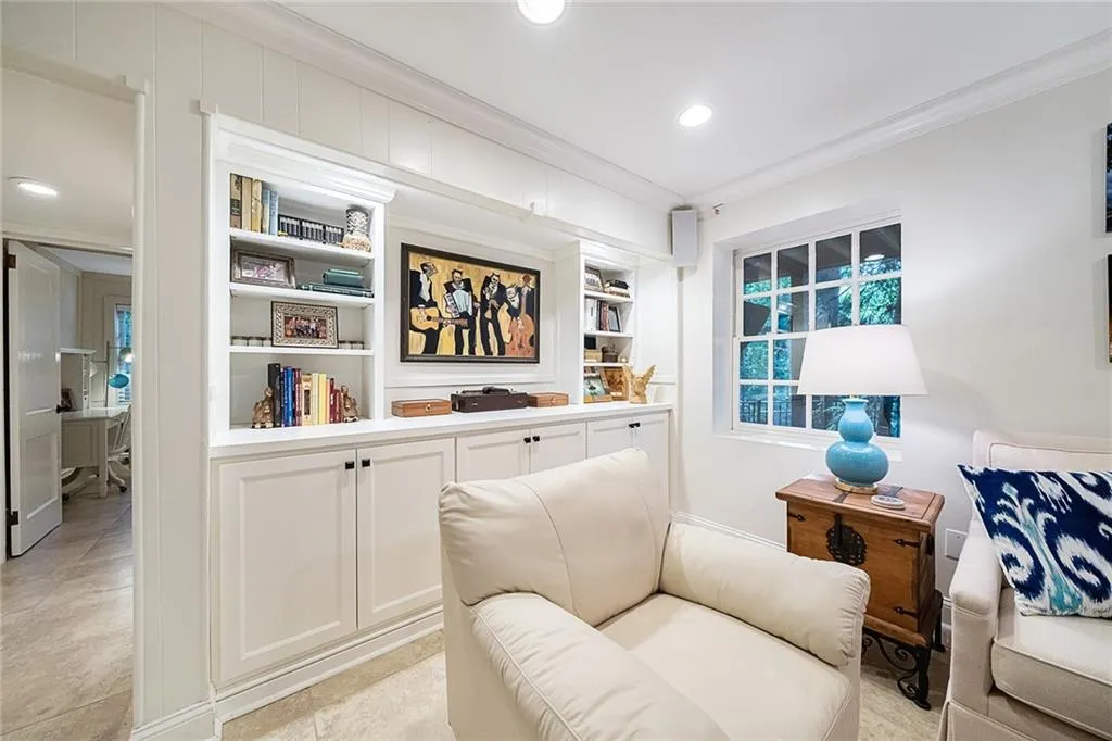 423 Tara Trail, Sandy Springs, Georgia 30327, 5 Bedrooms Bedrooms, ,4 BathroomsBathrooms,Residential,Sold,423 Tara Trail,6791784