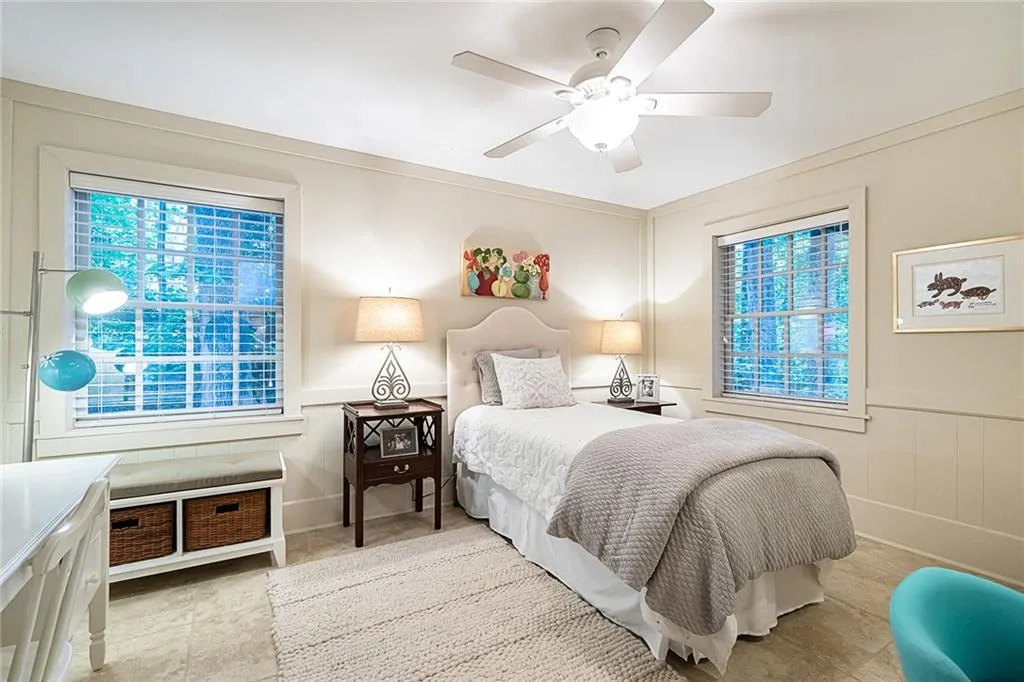 423 Tara Trail, Sandy Springs, Georgia 30327, 5 Bedrooms Bedrooms, ,4 BathroomsBathrooms,Residential,Sold,423 Tara Trail,6791784