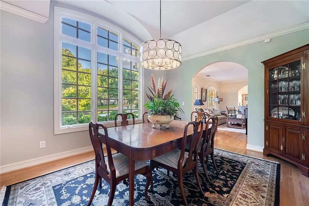 423 Tara Trail, Sandy Springs, Georgia 30327, 5 Bedrooms Bedrooms, ,4 BathroomsBathrooms,Residential,Sold,423 Tara Trail,6791784