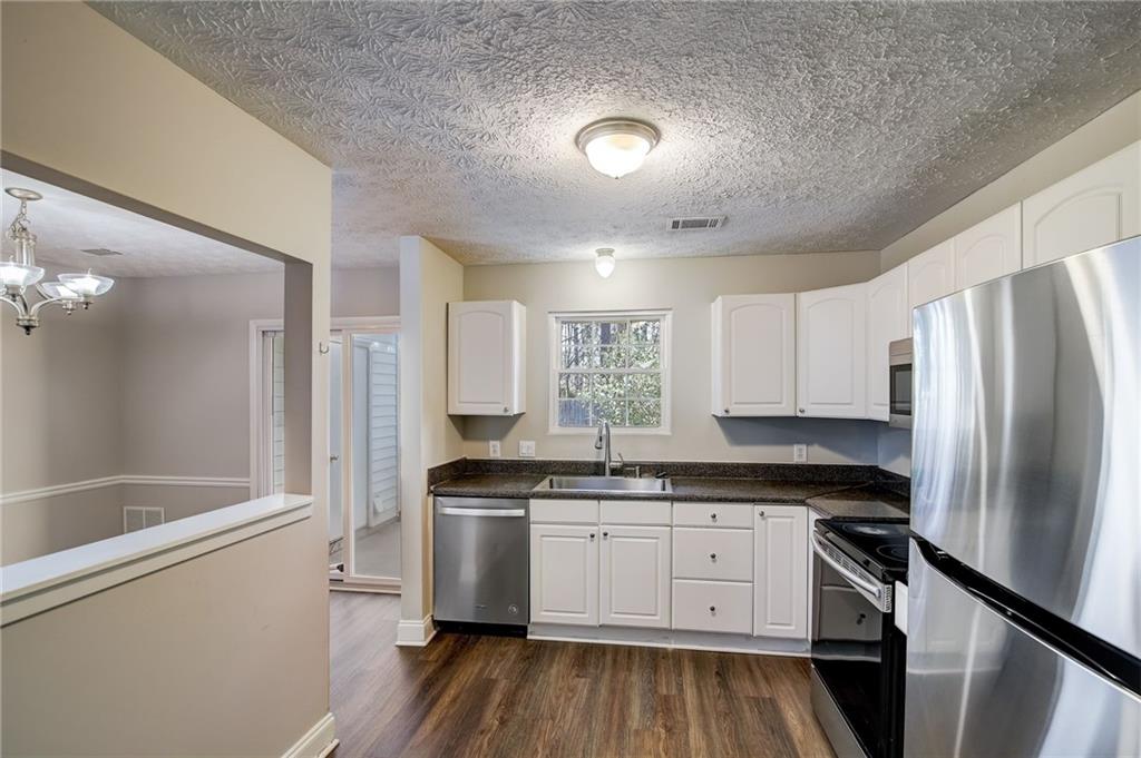 2903 Queen Anne Court, Atlanta, Georgia 30350, 2 Bedrooms Bedrooms, ,2 BathroomsBathrooms,Residential,Sold,2903 Queen Anne Court,7336635