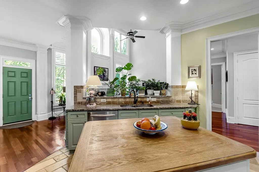 6650 Wright Road, Sandy Springs, Georgia 30328, 6 Bedrooms Bedrooms, ,5 BathroomsBathrooms,Residential,Sold,6650 Wright Road,6921599