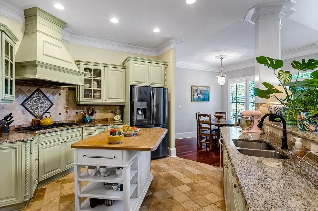 6650 Wright Road, Sandy Springs, Georgia 30328, 6 Bedrooms Bedrooms, ,5 BathroomsBathrooms,Residential,Sold,6650 Wright Road,6921599