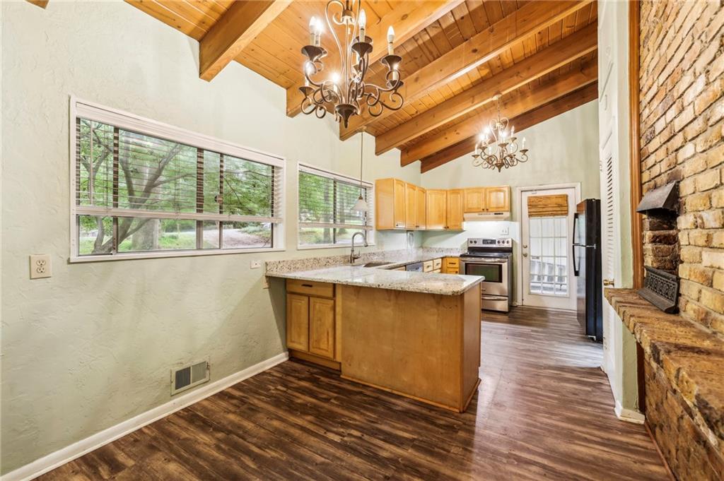 6394 Cherry Tree Lane, Sandy Springs, Georgia 30328, 4 Bedrooms Bedrooms, ,2 BathroomsBathrooms,Residential,Sold,6394 Cherry Tree Lane,7277043