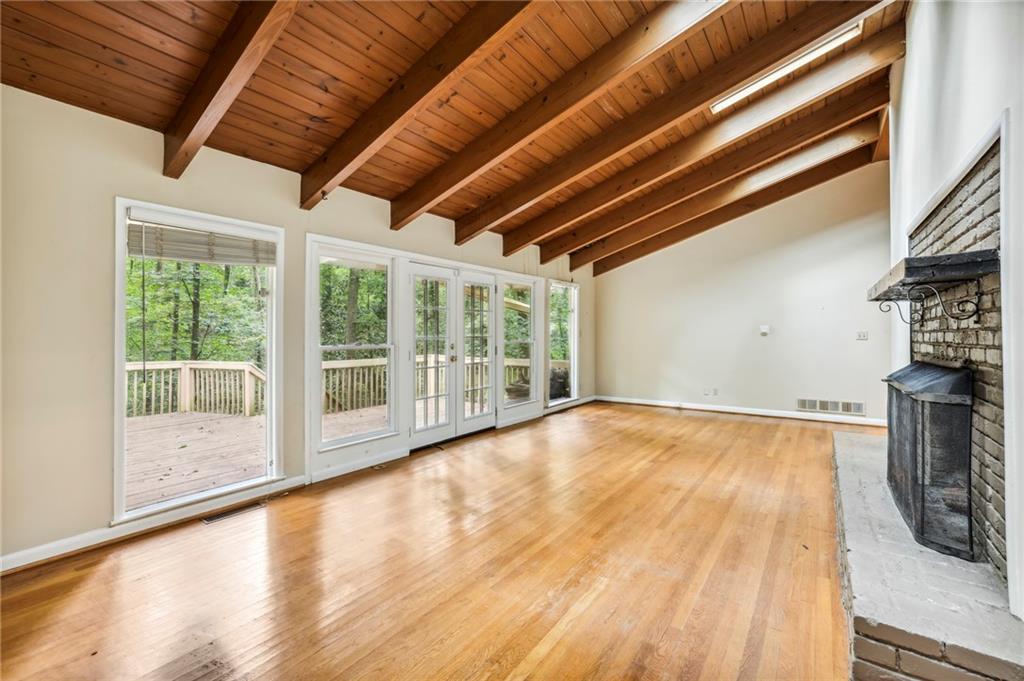 6394 Cherry Tree Lane, Sandy Springs, Georgia 30328, 4 Bedrooms Bedrooms, ,2 BathroomsBathrooms,Residential,Sold,6394 Cherry Tree Lane,7277043