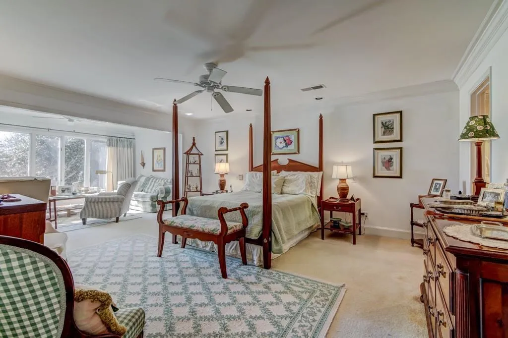 9 Braemore Drive, Sandy Springs, Georgia 30328, 3 Bedrooms Bedrooms, ,2 BathroomsBathrooms,Residential,Sold,9 Braemore Drive,5965763