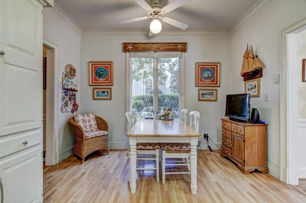 9 Braemore Drive, Sandy Springs, Georgia 30328, 3 Bedrooms Bedrooms, ,2 BathroomsBathrooms,Residential,Sold,9 Braemore Drive,5965763