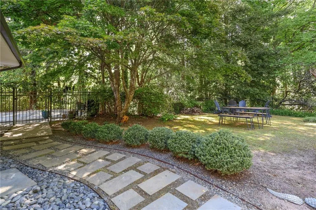 8025 Monticello Drive, Atlanta, Georgia 30350, 6 Bedrooms Bedrooms, ,4 BathroomsBathrooms,Residential,For Sale,8025 Monticello Drive,7755830