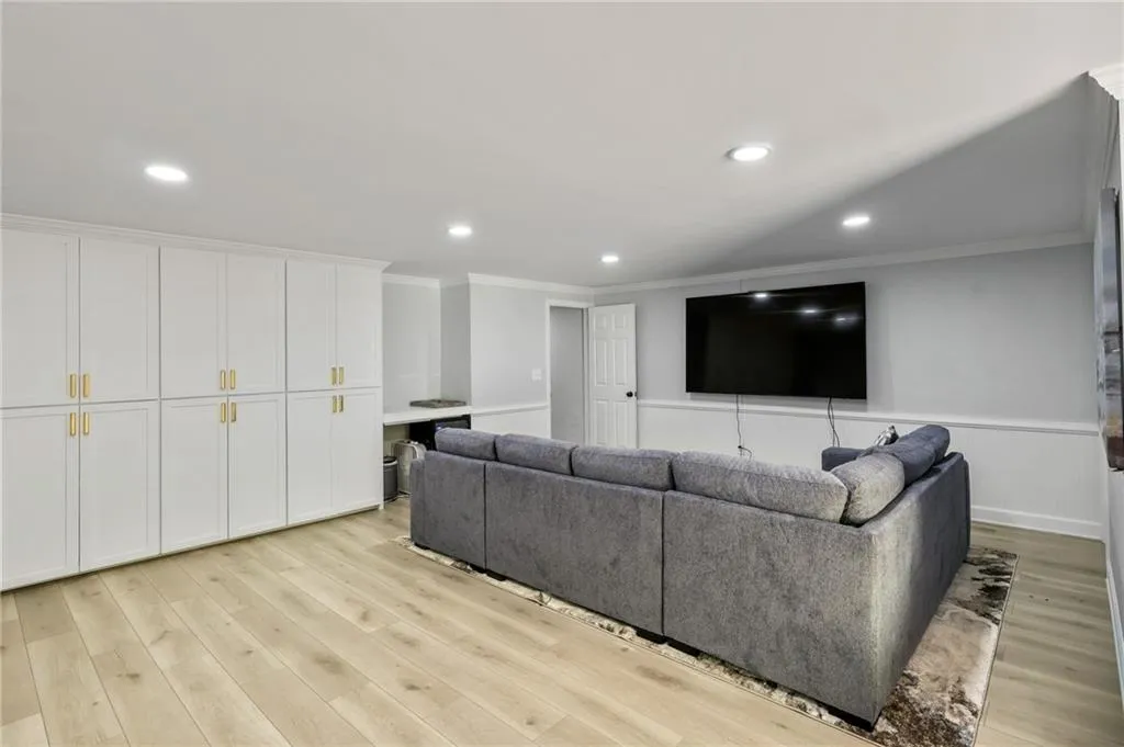 8025 Monticello Drive, Atlanta, Georgia 30350, 6 Bedrooms Bedrooms, ,4 BathroomsBathrooms,Residential,For Sale,8025 Monticello Drive,7755830