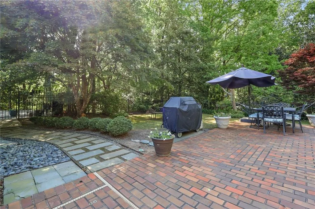 8025 Monticello Drive, Atlanta, Georgia 30350, 6 Bedrooms Bedrooms, ,4 BathroomsBathrooms,Residential,For Sale,8025 Monticello Drive,7755830