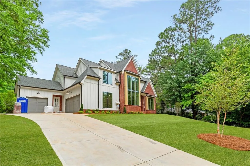 510 Windsor Parkway, Atlanta, Georgia 30342, 5 Bedrooms Bedrooms, ,5 BathroomsBathrooms,Residential,Sold,510 Windsor Parkway,7063424