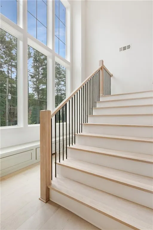 510 Windsor Parkway, Atlanta, Georgia 30342, 5 Bedrooms Bedrooms, ,5 BathroomsBathrooms,Residential,Sold,510 Windsor Parkway,7063424