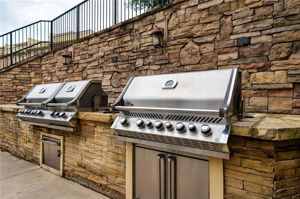 200 River Vista Drive Unit 544, Atlanta, Georgia 30339, 1 Bedroom Bedrooms, ,1 BathroomBathrooms,Residential,Sold,200 River Vista Drive Unit 544,6964257