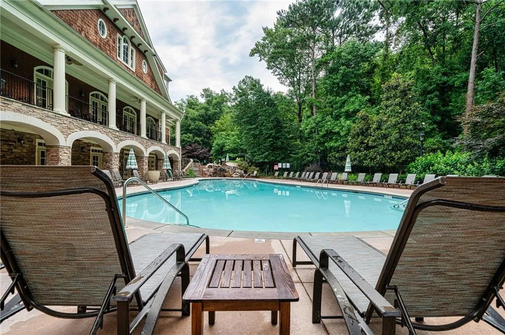 200 River Vista Drive Unit 544, Atlanta, Georgia 30339, 1 Bedroom Bedrooms, ,1 BathroomBathrooms,Residential,Sold,200 River Vista Drive Unit 544,6964257