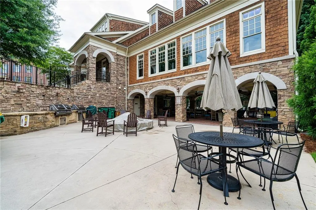 200 River Vista Drive Unit 544, Atlanta, Georgia 30339, 1 Bedroom Bedrooms, ,1 BathroomBathrooms,Residential,Sold,200 River Vista Drive Unit 544,6964257