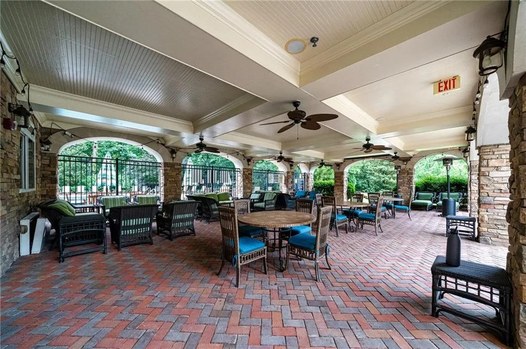 200 River Vista Drive Unit 544, Atlanta, Georgia 30339, 1 Bedroom Bedrooms, ,1 BathroomBathrooms,Residential,Sold,200 River Vista Drive Unit 544,6964257