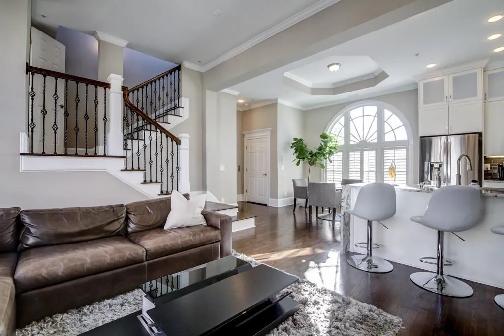 3541 Roswell Road Ne Unit 7, Atlanta, Georgia 30305, 2 Bedrooms Bedrooms, ,2 BathroomsBathrooms,Residential,Sold,3541 Roswell Road Ne Unit 7,5787924