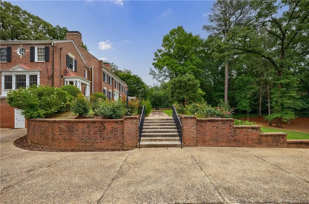 280 Blackland Road Nw, Atlanta, Georgia 30342, 6 Bedrooms Bedrooms, 0 ,6 BathroomsBathrooms,Land,For Sale,280 Blackland Road Nw,7588983
