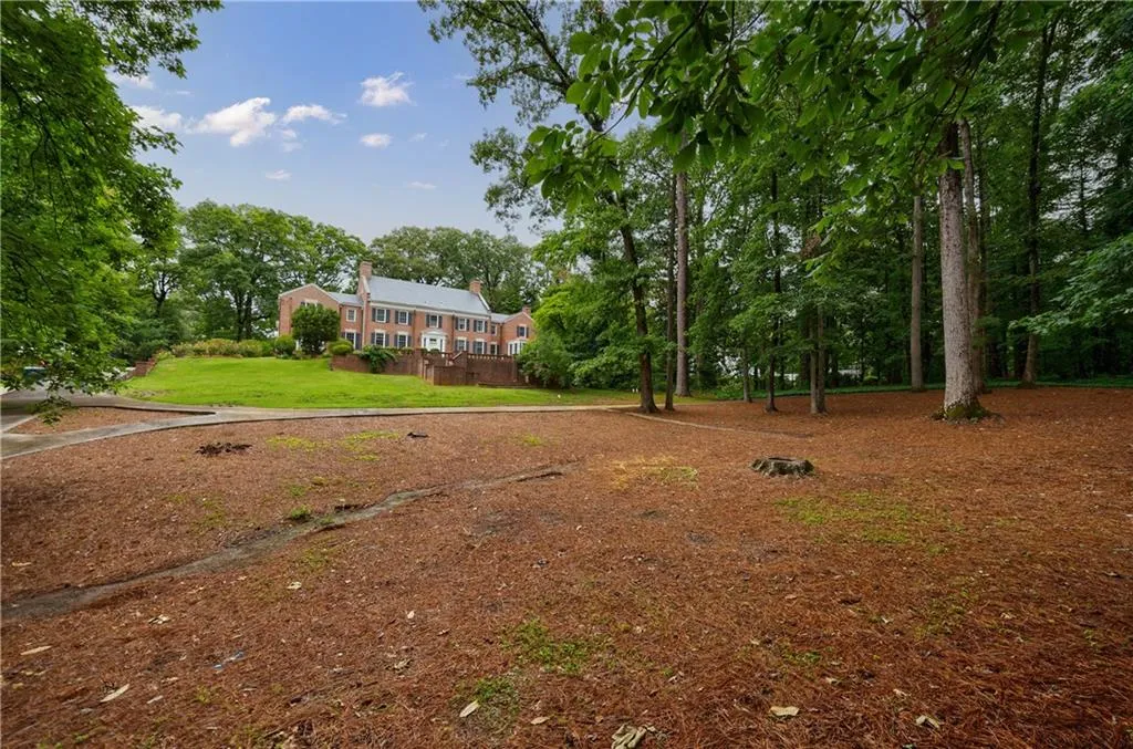 280 Blackland Road Nw, Atlanta, Georgia 30342, 6 Bedrooms Bedrooms, 0 ,6 BathroomsBathrooms,Land,For Sale,280 Blackland Road Nw,7588983