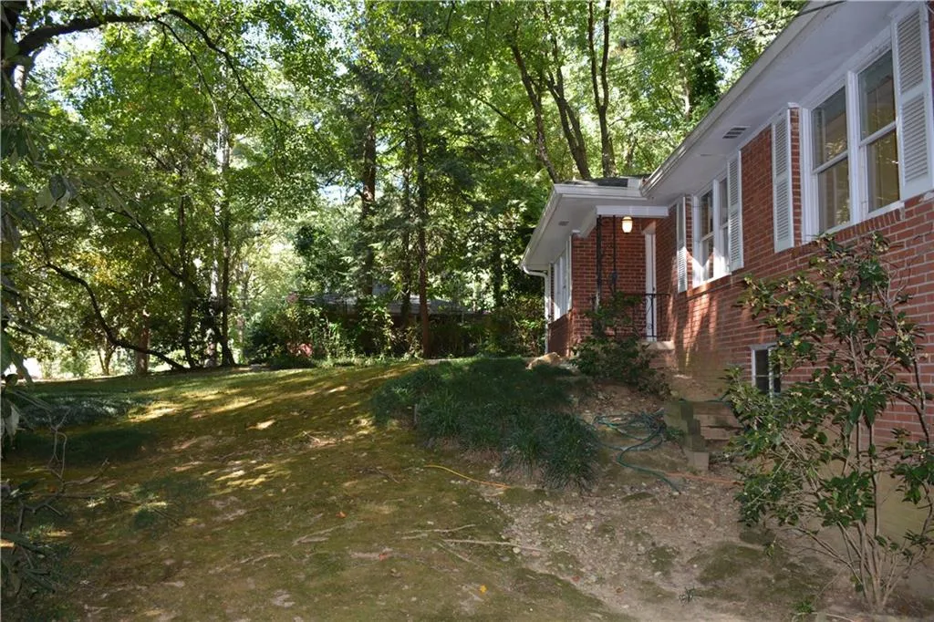 5745 Mountain Creek Road, Sandy Springs, Georgia 30328, 3 Bedrooms Bedrooms, ,2 BathroomsBathrooms,Residential,Sold,5745 Mountain Creek Road,5748776