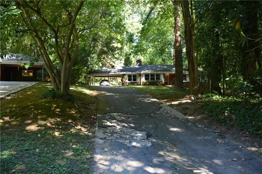 5745 Mountain Creek Road, Sandy Springs, Georgia 30328, 3 Bedrooms Bedrooms, ,2 BathroomsBathrooms,Residential,Sold,5745 Mountain Creek Road,5748776