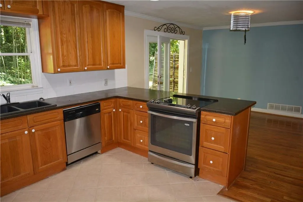 5745 Mountain Creek Road, Sandy Springs, Georgia 30328, 3 Bedrooms Bedrooms, ,2 BathroomsBathrooms,Residential,Sold,5745 Mountain Creek Road,5748776