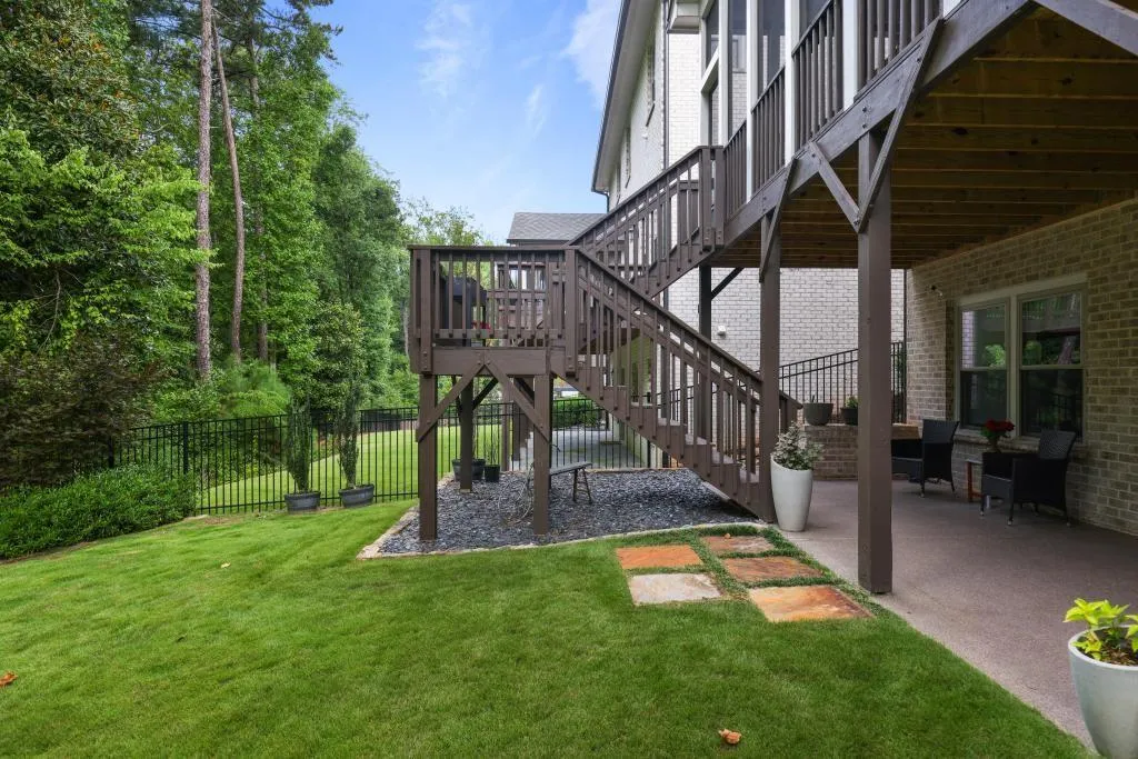 6414 Lucent Lane, Atlanta, Georgia 30328, 5 Bedrooms Bedrooms, ,4 BathroomsBathrooms,Residential,Sold,6414 Lucent Lane,7445937