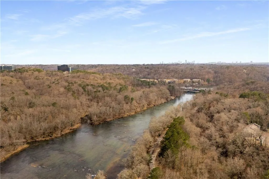 3300 Windy Ridge Parkway Unit 1109, Atlanta, Georgia 30339, 2 Bedrooms Bedrooms, ,2 BathroomsBathrooms,Residential,For Sale,3300 Windy Ridge Parkway Unit 1109,7604325