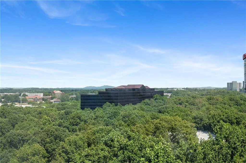 3300 Windy Ridge Parkway Unit 1109, Atlanta, Georgia 30339, 2 Bedrooms Bedrooms, ,2 BathroomsBathrooms,Residential,For Sale,3300 Windy Ridge Parkway Unit 1109,7604325