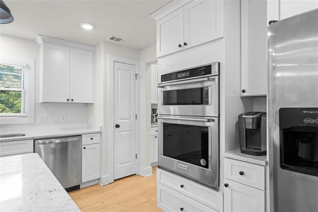 1422 Kennesaw Drive Nw, Atlanta, Georgia 30318, 3 Bedrooms Bedrooms, ,2 BathroomsBathrooms,Residential,For Sale,1422 Kennesaw Drive Nw,7635716