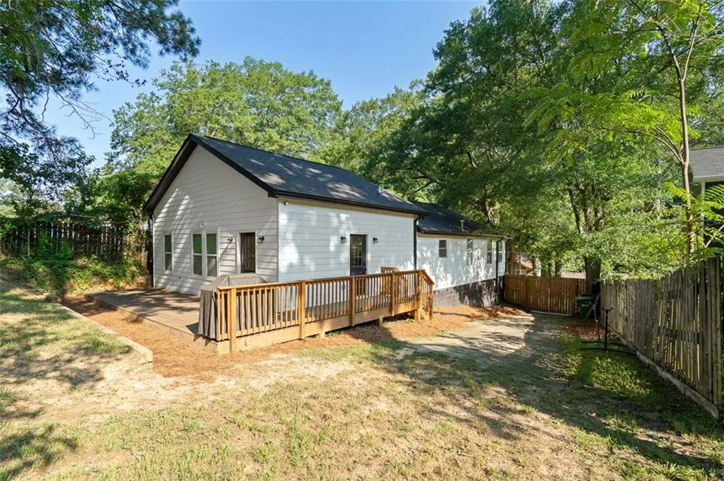 1422 Kennesaw Drive Nw, Atlanta, Georgia 30318, 3 Bedrooms Bedrooms, ,2 BathroomsBathrooms,Residential,For Sale,1422 Kennesaw Drive Nw,7635716