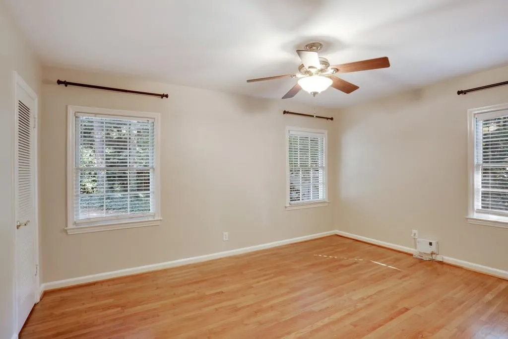 5795 Greenbrier Road, Sandy Springs, Georgia 30328, 3 Bedrooms Bedrooms, ,2 BathroomsBathrooms,Residential,Sold,5795 Greenbrier Road,5760996