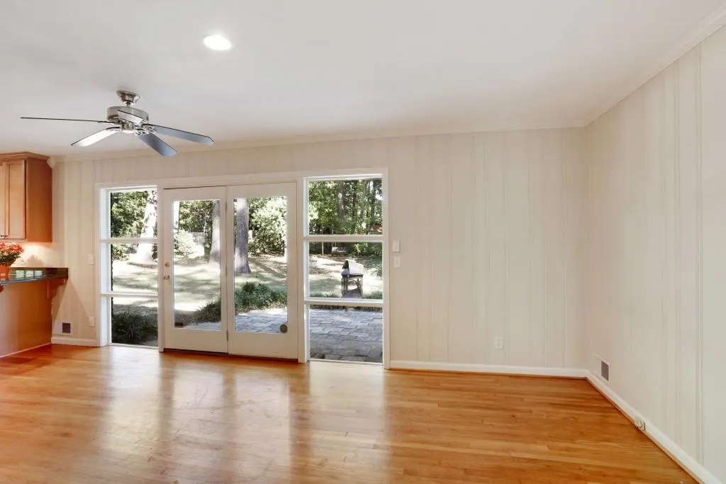 5795 Greenbrier Road, Sandy Springs, Georgia 30328, 3 Bedrooms Bedrooms, ,2 BathroomsBathrooms,Residential,Sold,5795 Greenbrier Road,5760996