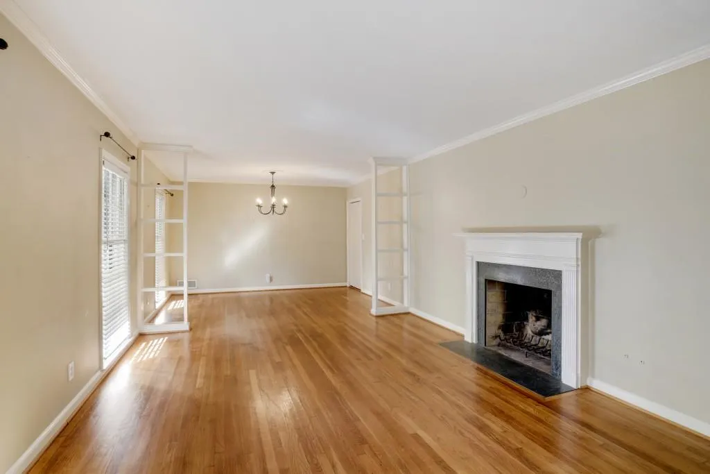 5795 Greenbrier Road, Sandy Springs, Georgia 30328, 3 Bedrooms Bedrooms, ,2 BathroomsBathrooms,Residential,Sold,5795 Greenbrier Road,5760996