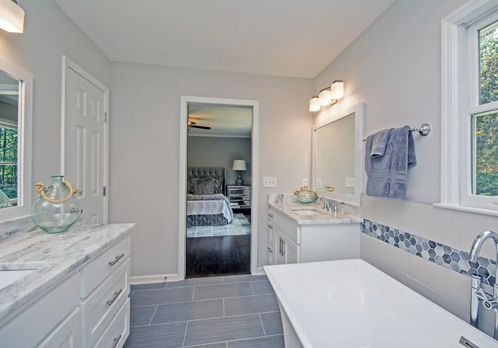 7195 Dunhill Terrace, Sandy Springs, Georgia 30328, 4 Bedrooms Bedrooms, ,3 BathroomsBathrooms,Residential,Sold,7195 Dunhill Terrace,5881697