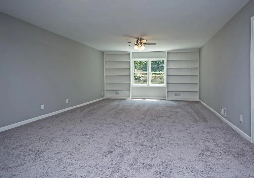 7195 Dunhill Terrace, Sandy Springs, Georgia 30328, 4 Bedrooms Bedrooms, ,3 BathroomsBathrooms,Residential,Sold,7195 Dunhill Terrace,5881697
