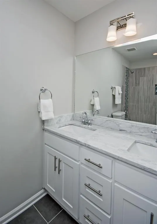 7195 Dunhill Terrace, Sandy Springs, Georgia 30328, 4 Bedrooms Bedrooms, ,3 BathroomsBathrooms,Residential,Sold,7195 Dunhill Terrace,5881697