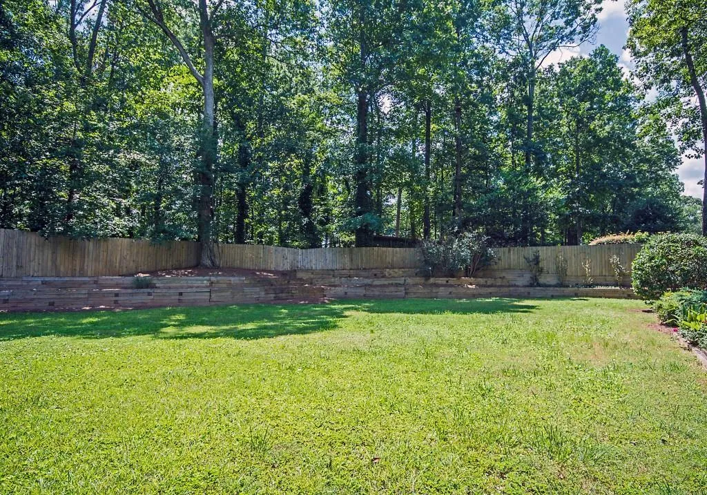 7195 Dunhill Terrace, Sandy Springs, Georgia 30328, 4 Bedrooms Bedrooms, ,3 BathroomsBathrooms,Residential,Sold,7195 Dunhill Terrace,5881697