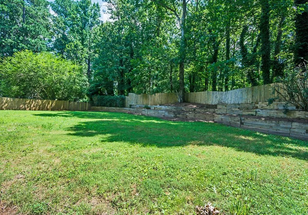 7195 Dunhill Terrace, Sandy Springs, Georgia 30328, 4 Bedrooms Bedrooms, ,3 BathroomsBathrooms,Residential,Sold,7195 Dunhill Terrace,5881697