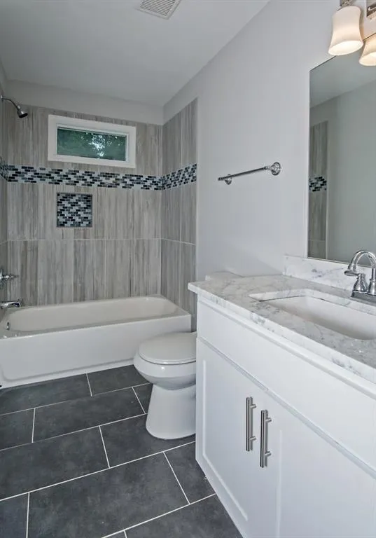 7195 Dunhill Terrace, Sandy Springs, Georgia 30328, 4 Bedrooms Bedrooms, ,3 BathroomsBathrooms,Residential,Sold,7195 Dunhill Terrace,5881697