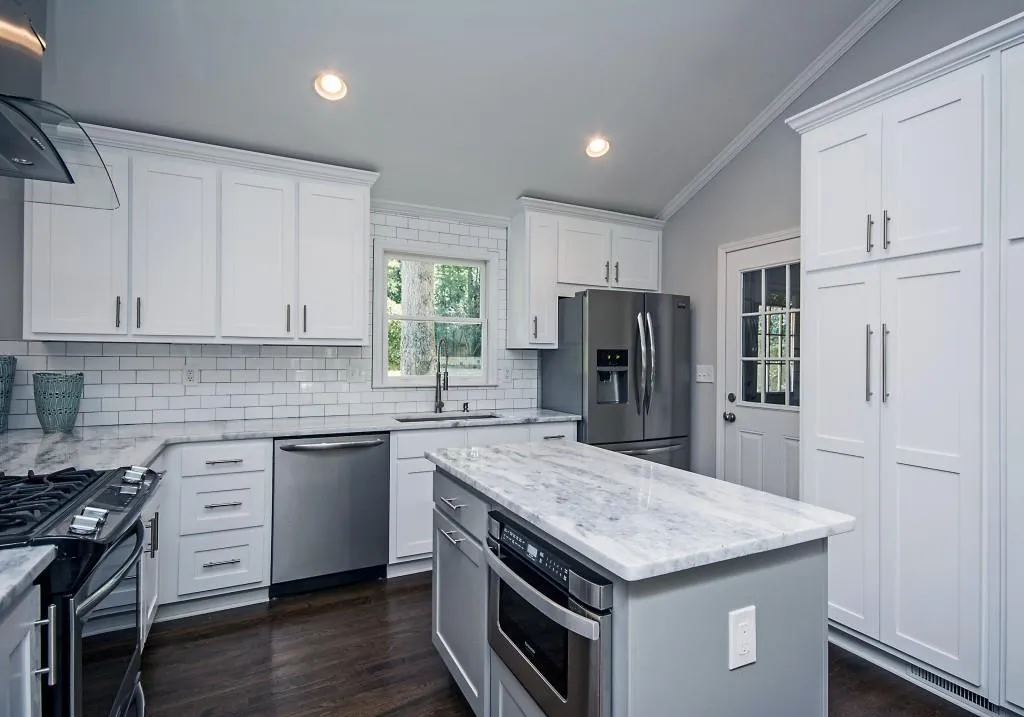 7195 Dunhill Terrace, Sandy Springs, Georgia 30328, 4 Bedrooms Bedrooms, ,3 BathroomsBathrooms,Residential,Sold,7195 Dunhill Terrace,5881697