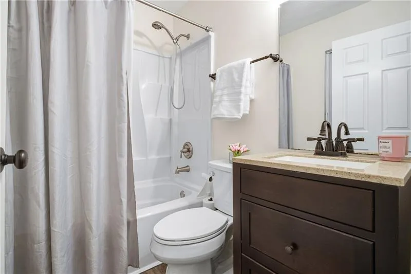 Updated Hall bath, second level.