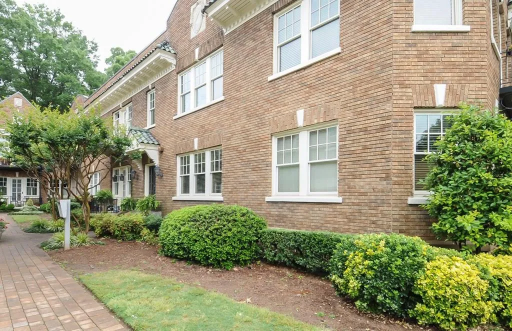 907 Piedmont Avenue Ne Unit 5, Atlanta, Georgia 30309, 1 Bedroom Bedrooms, ,1 BathroomBathrooms,Residential,Sold,907 Piedmont Avenue Ne Unit 5,5627356